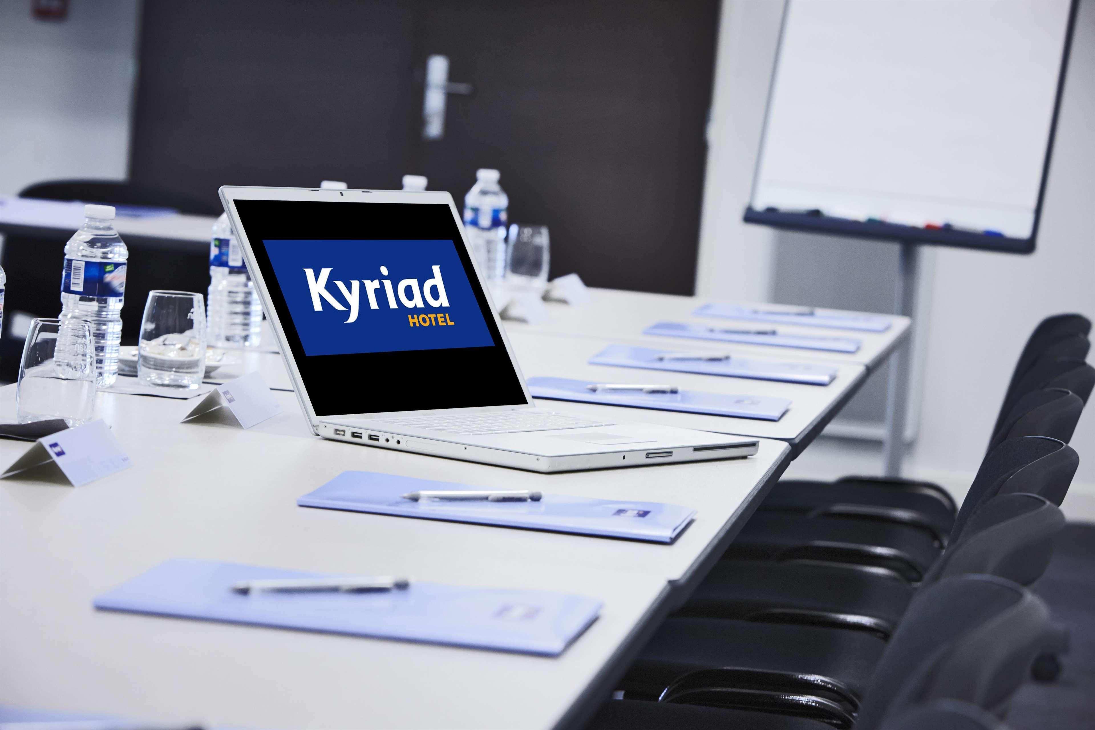 Kyriad Hotel Laval Laval  Exterior foto